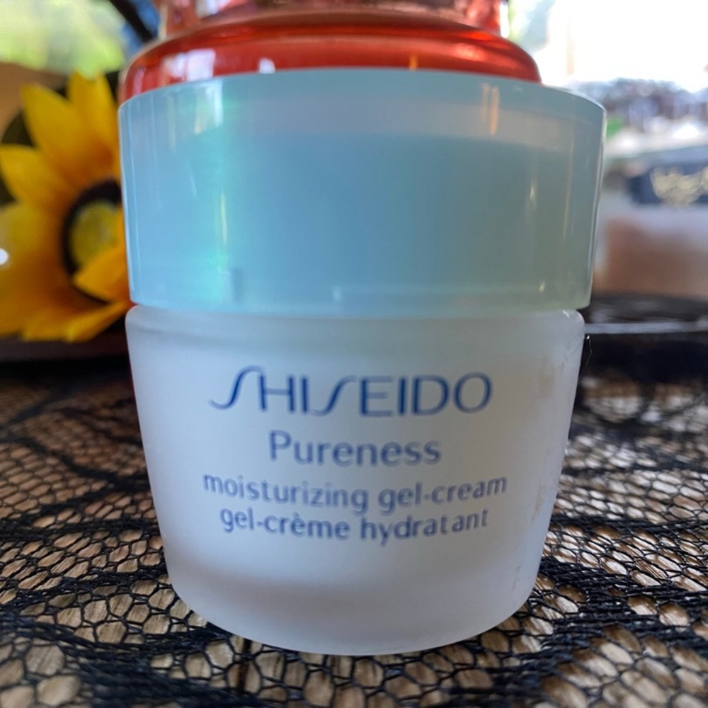 Shiseido Pureness Moisturizing Gel-Cream **DISCONTINUED**